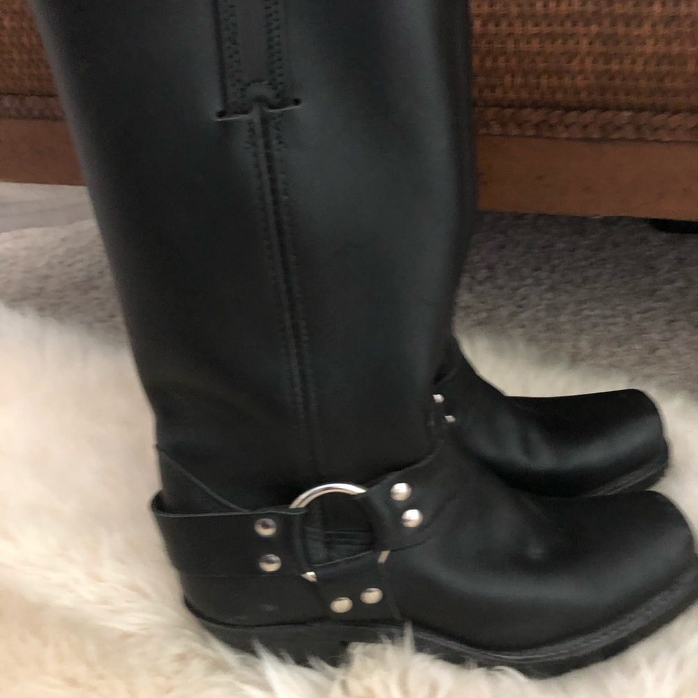 Frye women’s black boots
